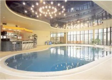 Holiday Inn Bratislava ברטיסלאבה