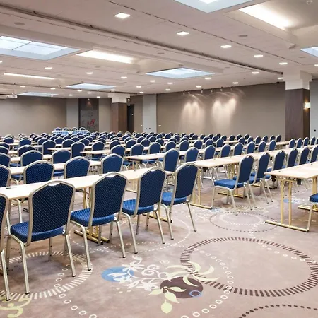 Holiday Inn Bratislava 4* Pressburg