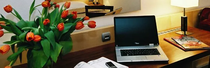 Hotel Holiday Inn Bratislava 4*