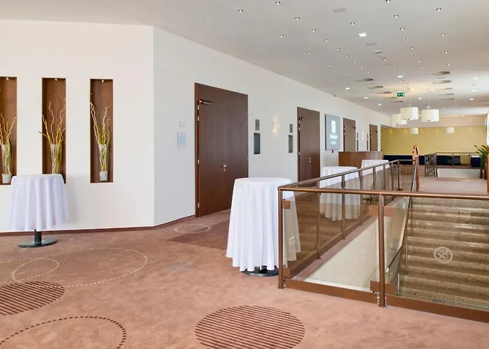 Holiday Inn Bratislava Hotel 4*