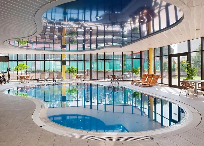 هوليداي إن براتيسلافا فندق