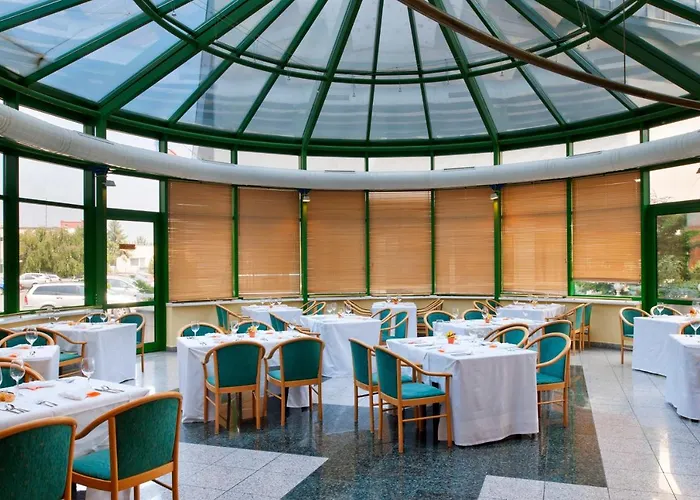 Holiday Inn Bratislava 4*