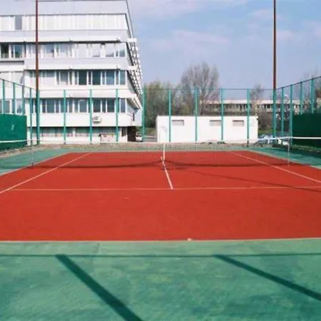 Hotell Holiday Inn Bratislava