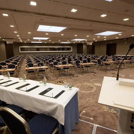 Holiday Inn Bratislava Hotel 4*