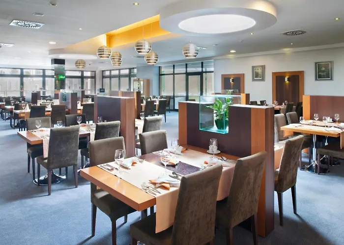 Holiday Inn Bratislava Отель 4*