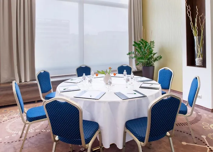 Holiday Inn Bratislava Братислава