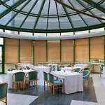 מלון Holiday Inn Bratislava
